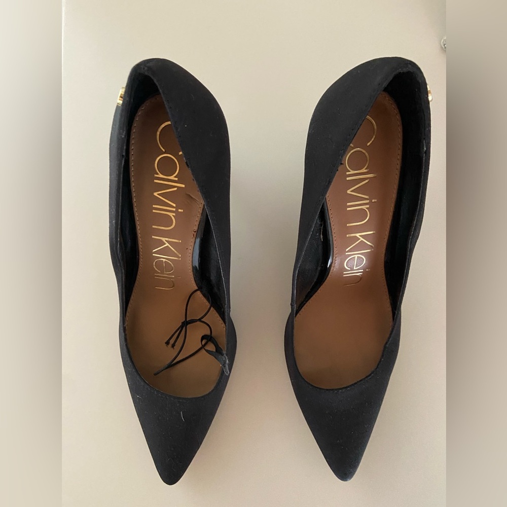 Brand new Calvin Klein black pumps